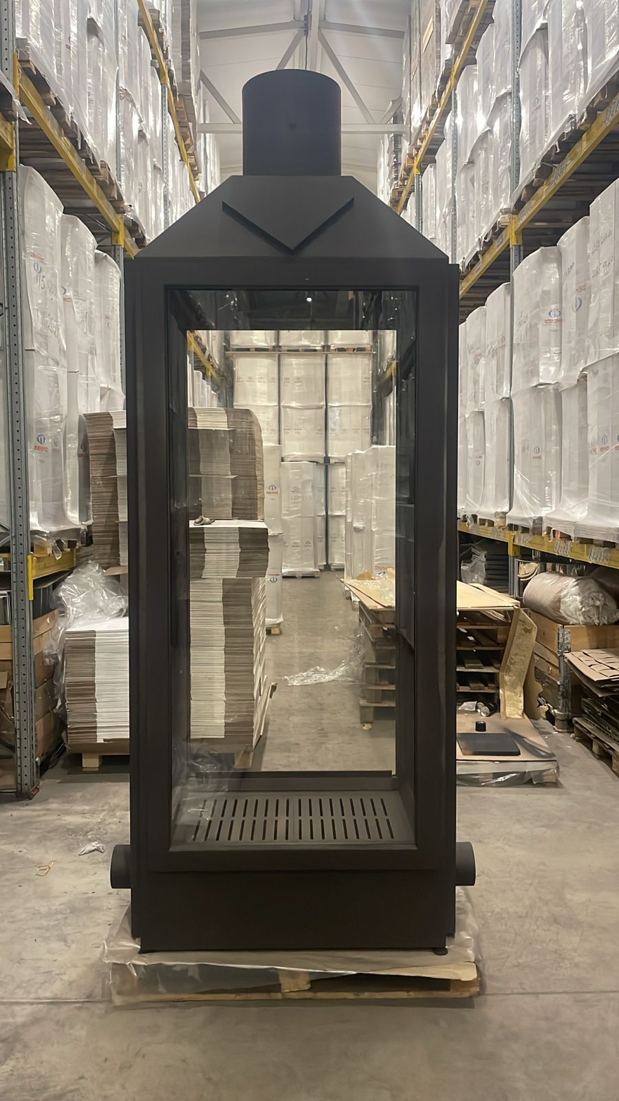 AVES 15 Финестра